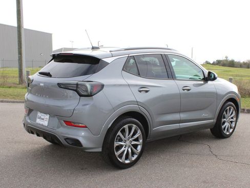 Used 2024 Buick Encore GX Avenir w/ Avenir Convenience Package image 17