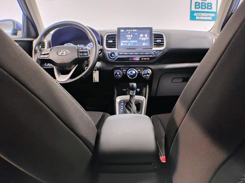 Used 2021 Hyundai Venue SEL FWD image 43
