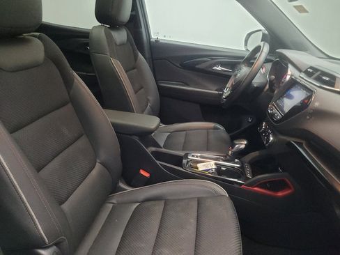 Used 2021 Chevrolet TrailBlazer RS w/ Sun and Liftgate Package FWD image 21