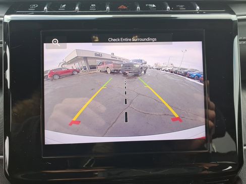 Used 2023 Jeep Grand Cherokee Altitude image 19