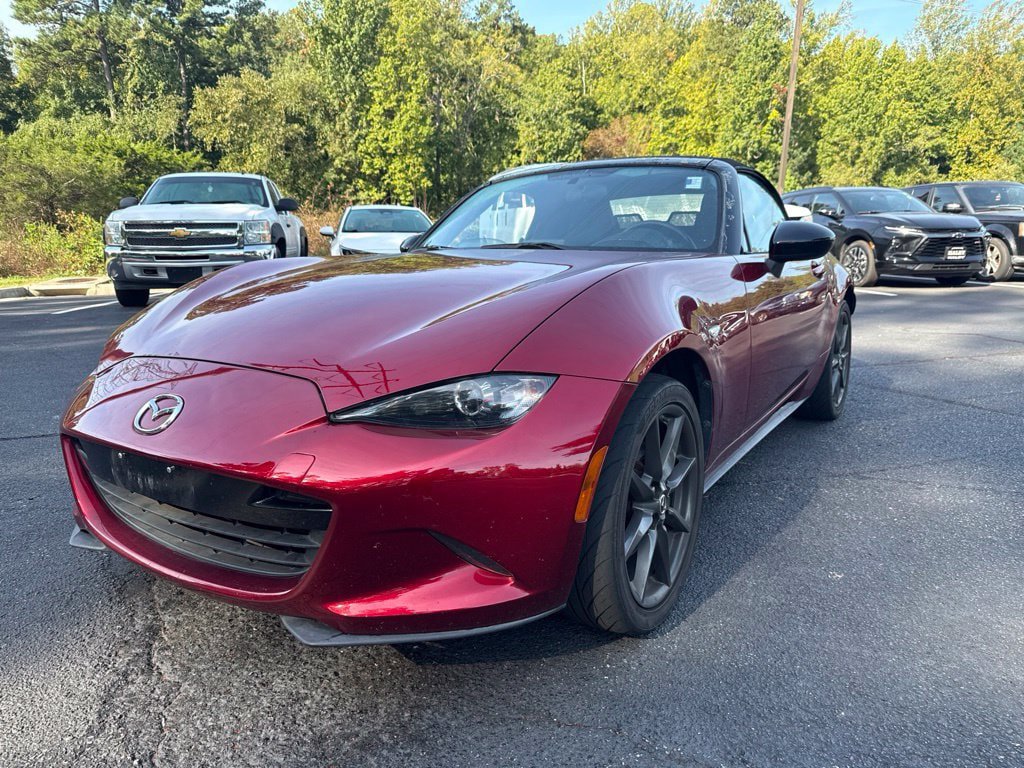Used 2018 MAZDA MX-5 Miata Club RWD image 1