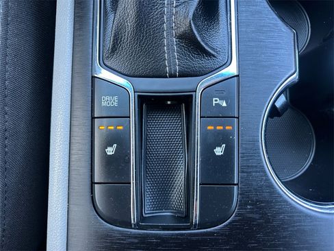 Used 2020 Kia Sedona EX image 22