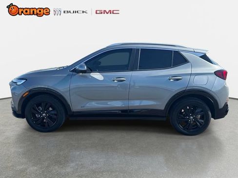 Used 2025 Buick Encore GX Sport Touring w/ Advanced Technology Package FWD image 6