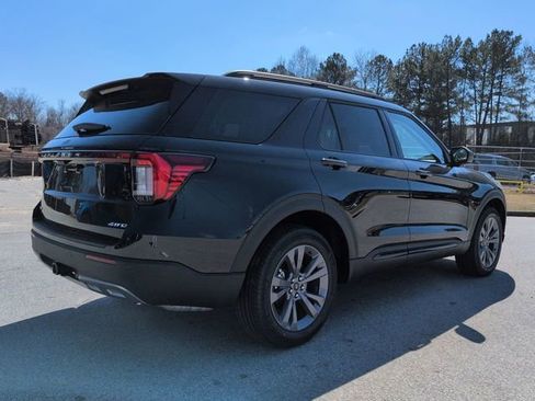 New 2026 Ford Explorer Active w/ Active Comfort Package image 4