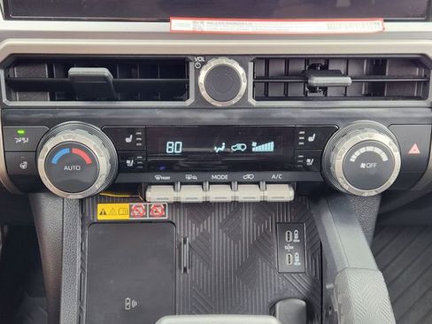 Certified 2025 Toyota 4Runner TRD Off-Road Premium image 14