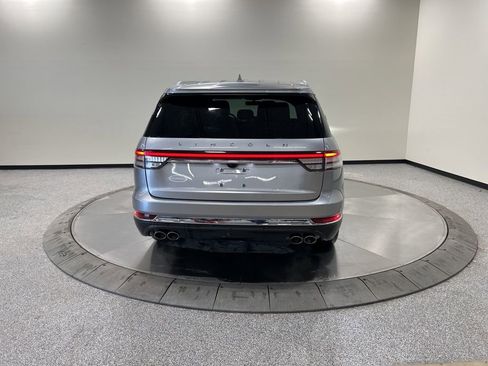 Used 2020 Lincoln Aviator Reserve w/ Elements Package Plus image 7
