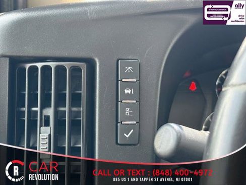 Used 2021 Chevrolet Express 2500 w/ Driver Convenience Package image 24