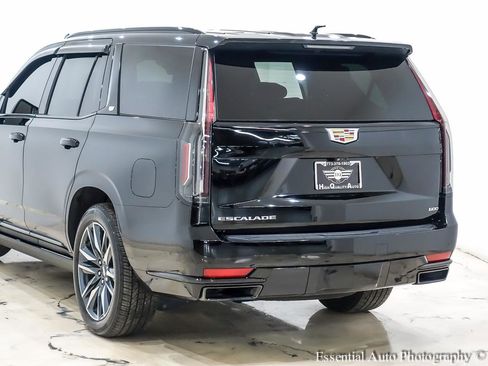 Used 2023 Cadillac Escalade Sport Platinum image 9