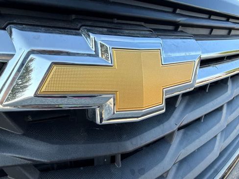 Used 2023 Chevrolet Equinox LS w/ LS Convenience Package FWD image 9