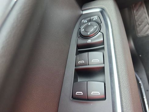 New 2026 GMC Sierra 1500 SLE image 17