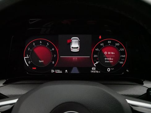 Used 2022 Volkswagen GTI SE image 21