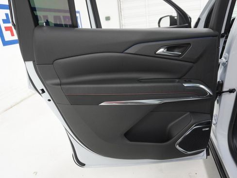 New 2026 Chevrolet Traverse RS w/ LPO, Floor Liner Package image 38