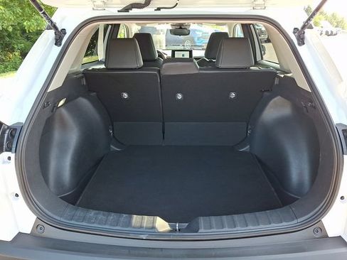 Certified 2025 Toyota Corolla Cross XLE FWD image 28