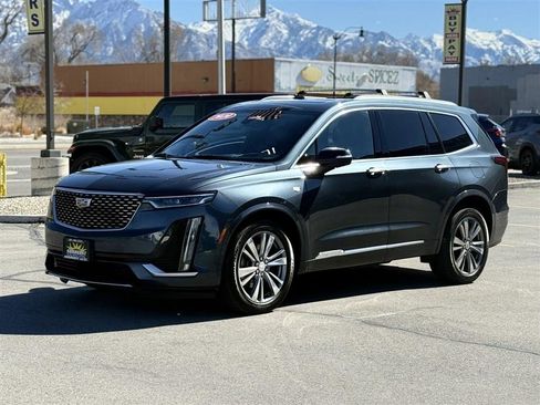 Used 2020 Cadillac XT6 Premium Luxury w/ Platinum Package image 3