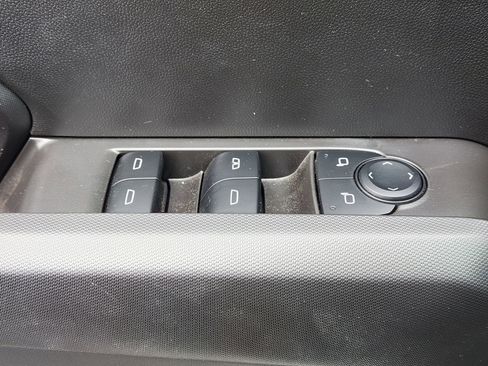 New 2025 GMC Canyon Elevation w/ Convenience Package image 28