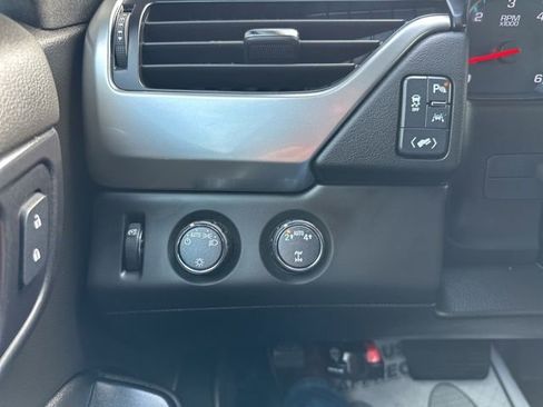 Used 2019 Chevrolet Tahoe LT image 26