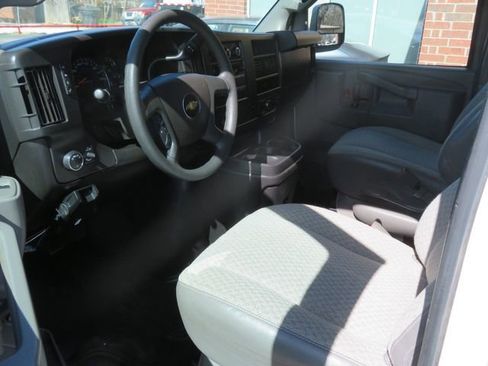 Used 2019 Chevrolet Express 3500 LT w/ LT Preferred Equipment Group image 26