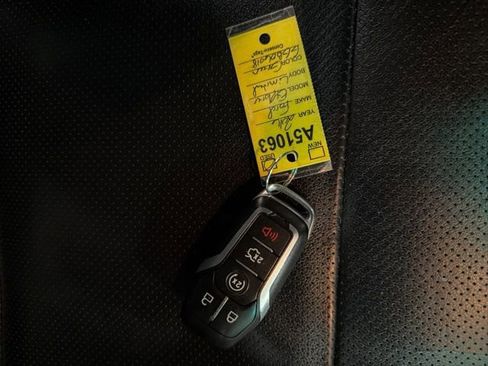 Used 2016 Ford Explorer Limited w/ Class II Trailer Tow Package image 33