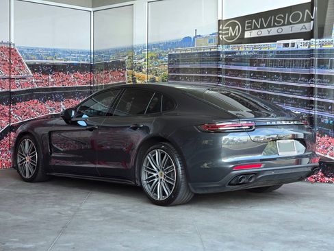 Used 2020 Porsche Panamera RWD image 6