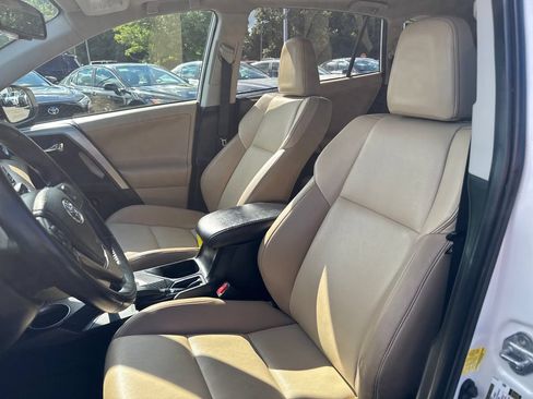 Used 2013 Toyota RAV4 Limited AWD/4WD image 16