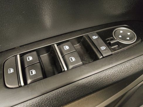 Used 2023 Kia Soul LX w/ LX Technology Package image 27