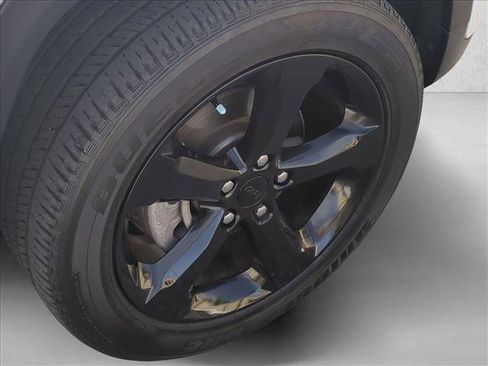 Used 2022 Jeep Grand Cherokee Altitude image 9