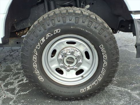 Used 2023 Ford F250 XL w/ XL Off-Road Package image 10