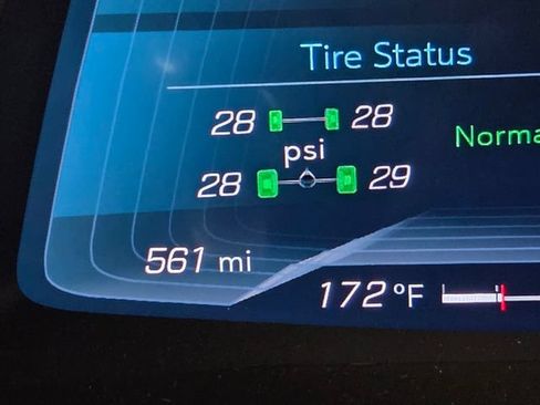 Used 2024 Chevrolet Corvette Stingray Preferred Cpe w/ Z51 Performance Package RWD image 27