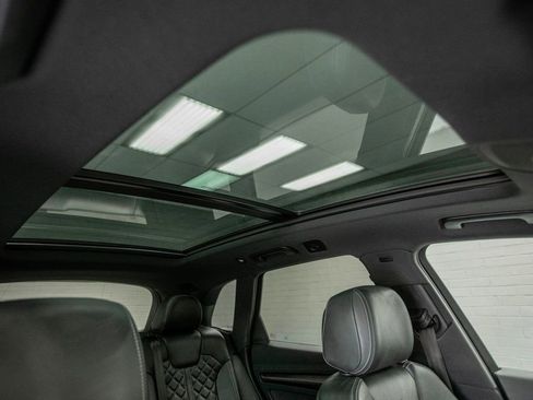 Used 2023 Audi SQ5 Premium Plus w/ Premium Plus Package image 31