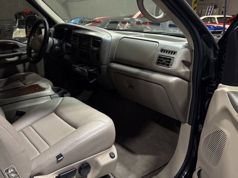 Used 2001 Ford Excursion Limited image 97