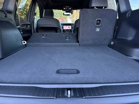 New 2025 Jeep Grand Cherokee Limited w/ Luxury Tech Group II AWD/4WD image 15