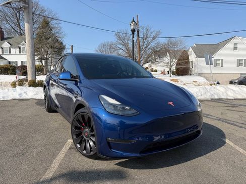 Used 2022 Tesla Model Y Performance image 1