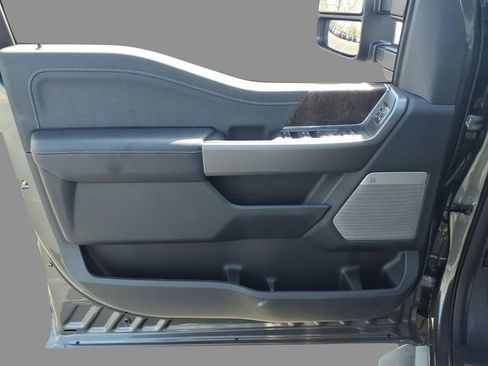 New 2026 Ford F350 Lariat w/ Black Appearance Package image 16