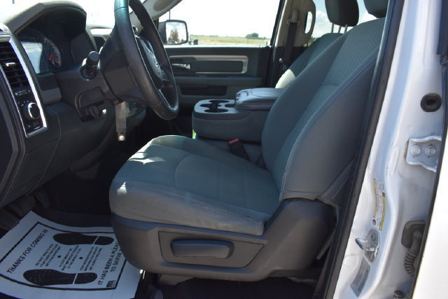 Used 2017 RAM 2500 SLT AWD/4WD image 16
