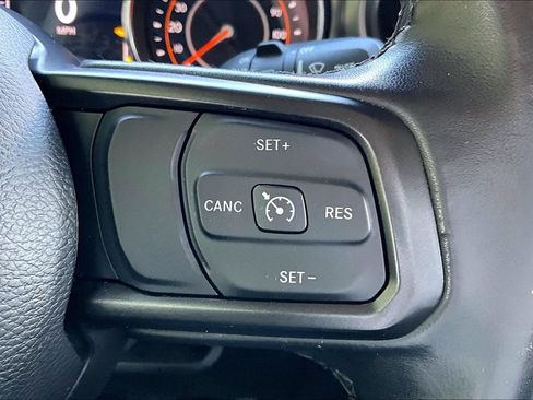 Used 2021 Jeep Wrangler Sport AWD/4WD image 13