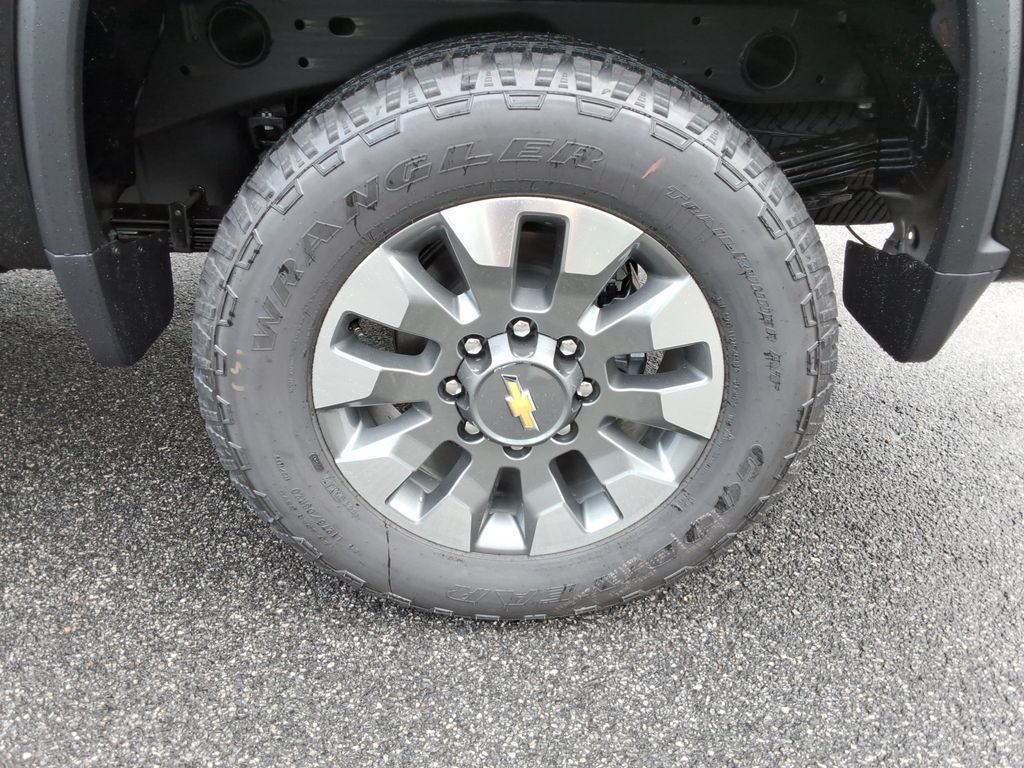 New 2026 Chevrolet Silverado 2500 Custom w/ Custom Value Package AWD/4WD image 13