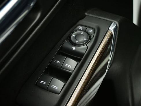 Used 2019 Chevrolet Silverado 1500 LT w/ All-Star Edition image 18