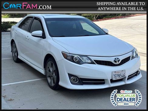 Used 2013 Toyota Camry SE w/ Leather Pkg FWD image 1