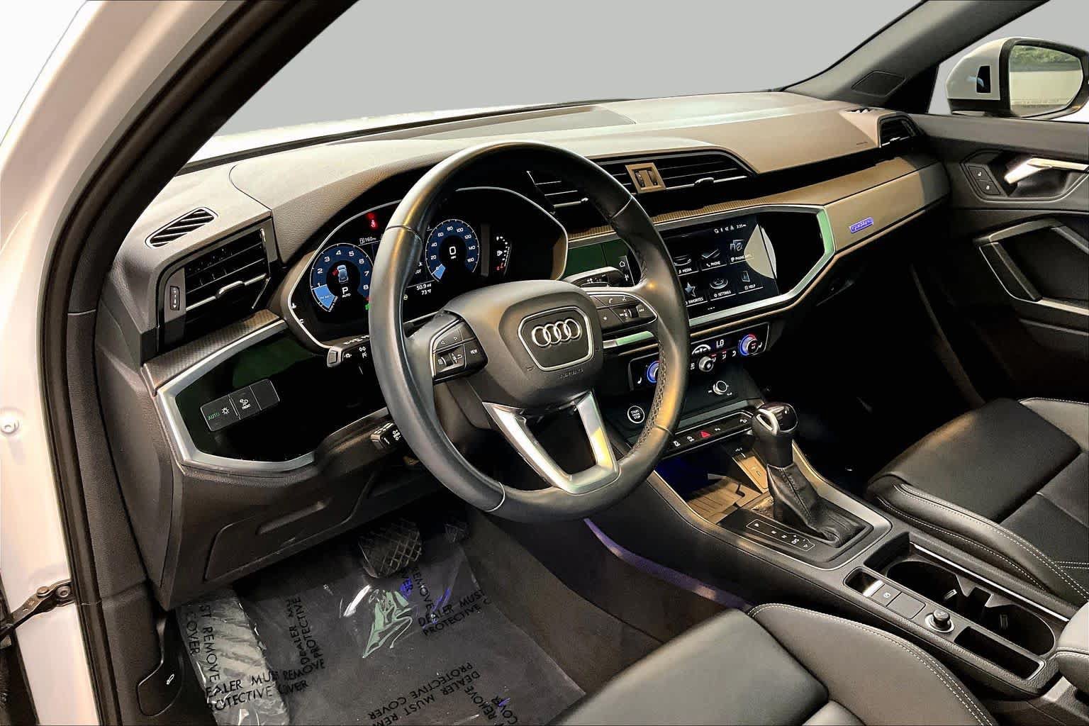 Certified 2024 Audi Q3 2.0T Premium Plus w/ Premium Plus Package AWD/4WD image 18