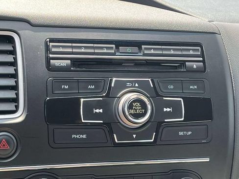 Used 2014 Honda Civic LX image 17