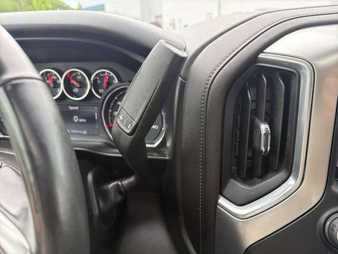 Used 2020 Chevrolet Silverado 1500 LT Trail Boss AWD/4WD image 16