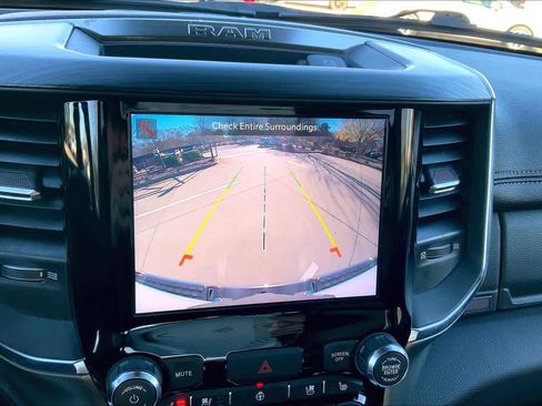 Used 2024 RAM 1500 Laramie image 27