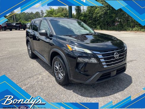 Used 2024 Nissan Rogue S AWD/4WD image 1