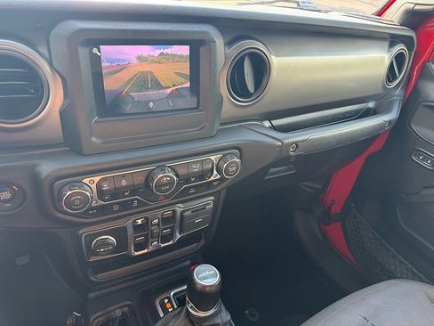 Used 2020 Jeep Gladiator Sport w/ Quick Order Package 24S AWD/4WD image 20