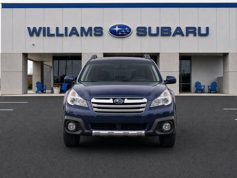 Used 2014 Subaru Outback 3.6R Limited AWD/4WD image 2