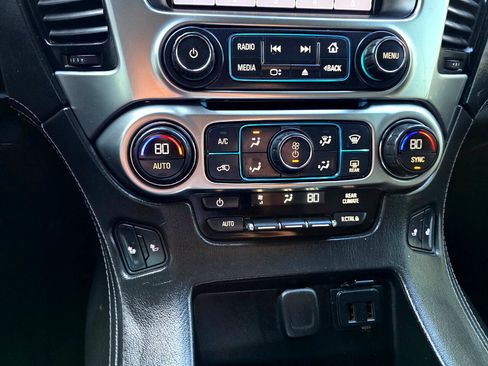 Used 2016 Chevrolet Tahoe LT image 23