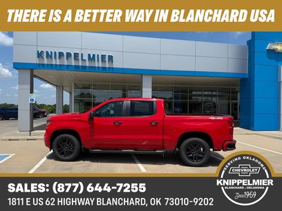 New 2025 Chevrolet Silverado 1500 Custom w/ Turbomax Blackout Package