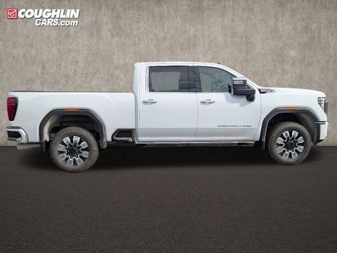 New 2026 GMC Sierra 2500 Denali w/ Denali Reserve Package AWD/4WD image 9