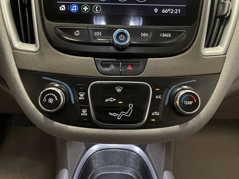 Used 2020 Chevrolet Malibu LS w/ Driver Confidence Package II image 30