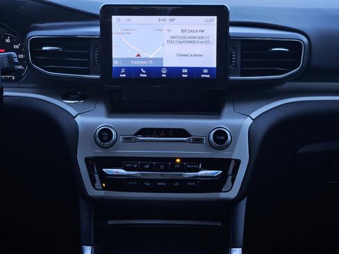 Used 2023 Ford Explorer XLT w/ Equipment Group 202A image 30